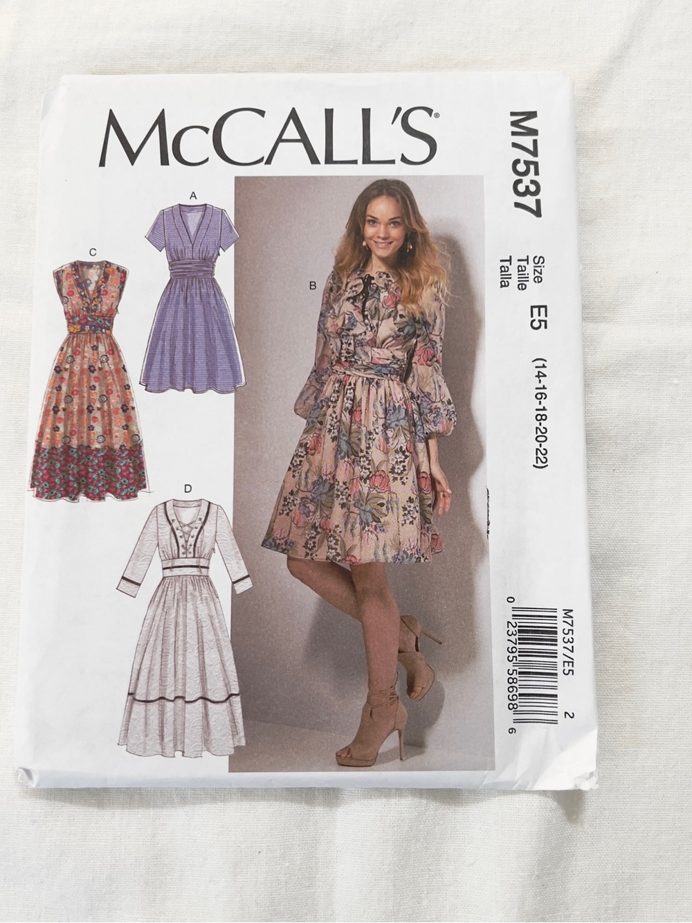 McCall’s M7537 Sewing Pattern Misses Dresses Size E5 14-22 Fit & Flare Uncut